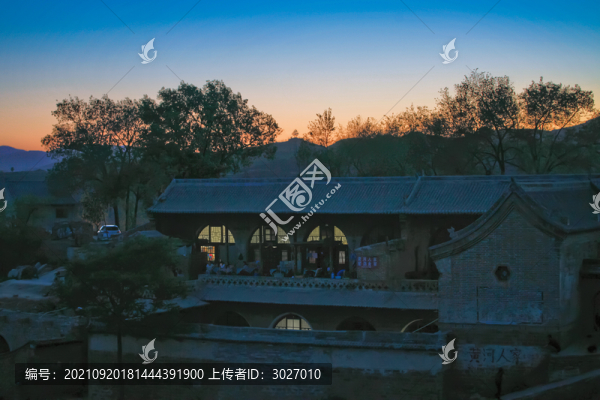 李家山村夕照