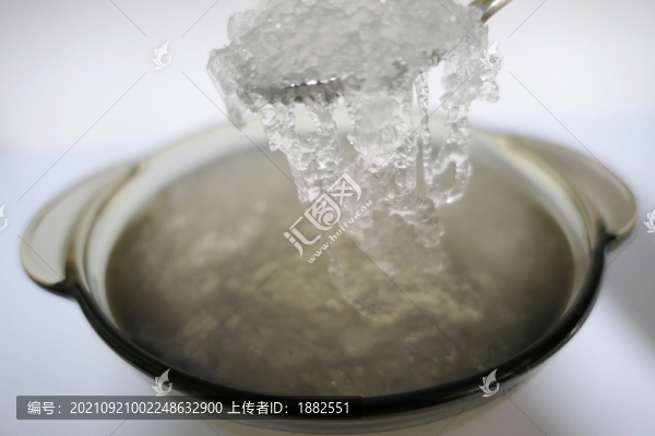 雪燕膠質(zhì)特寫