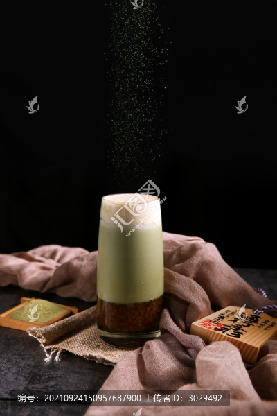 抹茶桂花奶茶