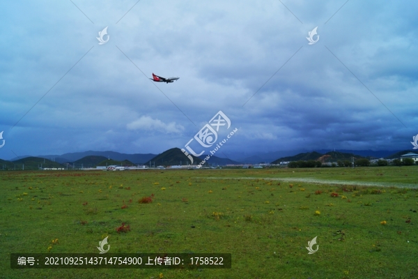 香格里拉納帕海草原