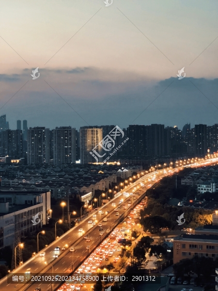 城市夜景道路