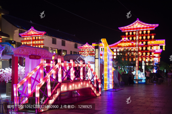 周莊古鎮(zhèn)中秋燈會(huì)景觀