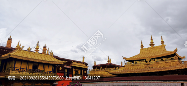 陰天的大昭寺