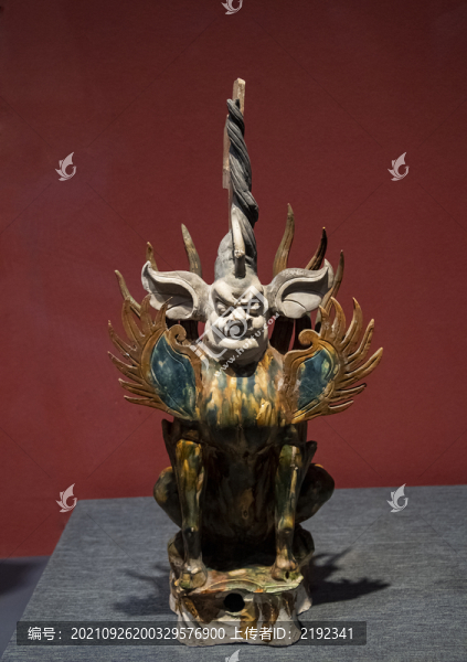 中國陜西歷史博物館三彩鎮(zhèn)墓獸