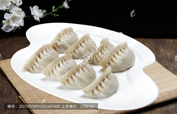 蕎面蒸餃