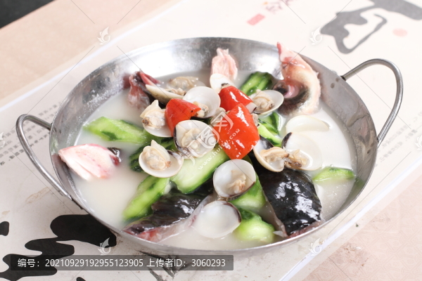 白貝煮魚頭