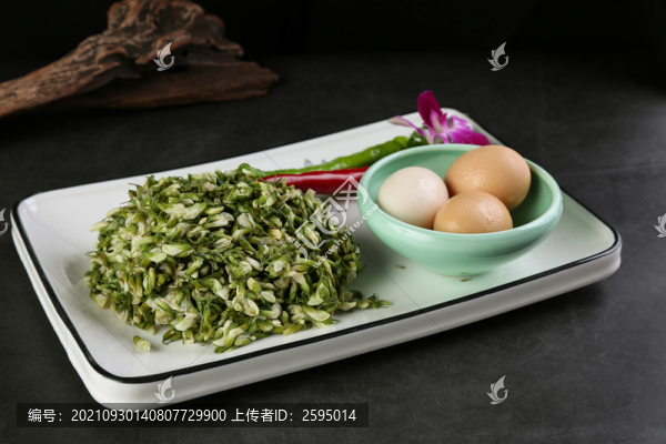 槐樹花煎土雞蛋