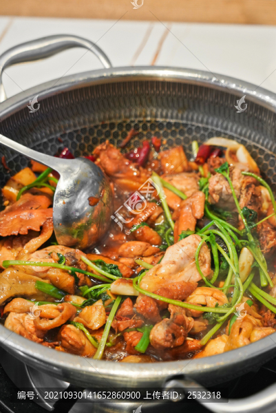 炒雞干鍋雞肉黃燜雞