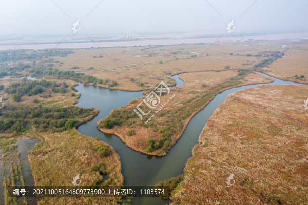 航拍黃河入?？谏鷳B(tài)旅游區(qū)