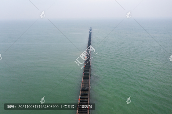 航拍東營(yíng)孤東海堤