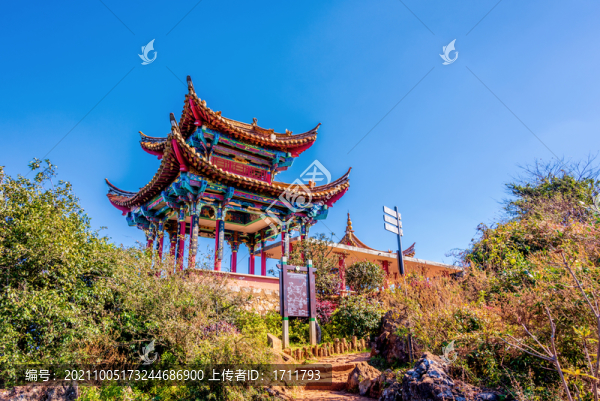 中國(guó)云南昆明西山風(fēng)景區(qū)凌虛閣