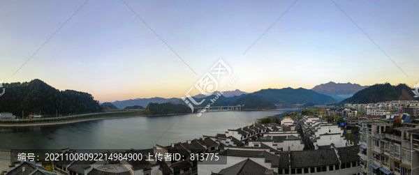 晨曦中千島湖小鎮(zhèn)