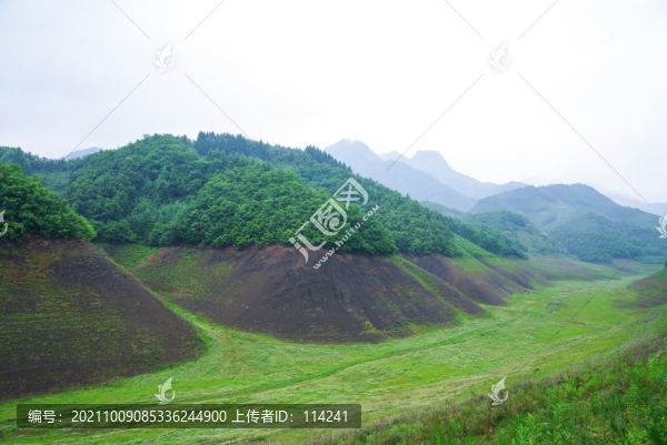 遼寧丹東寬甸綠江村風(fēng)光