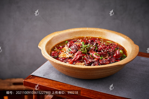 水煮小牛肉