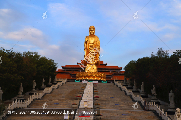 烏魯木齊紅光山大佛