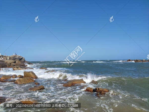 海邊礁石