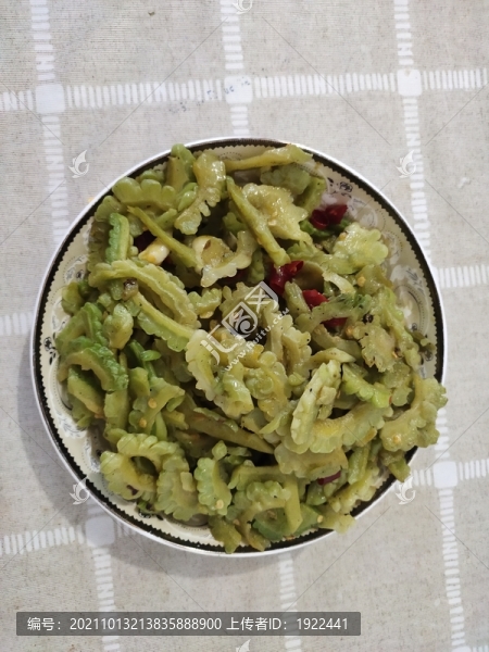 一盤苦瓜