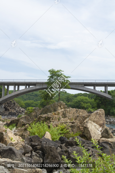 鏡泊湖