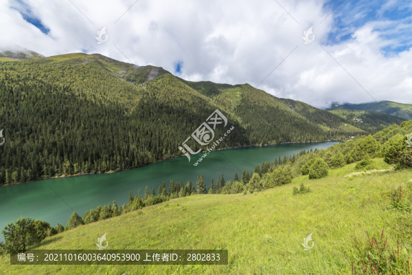 四川甘孜金川情人海湖泊風(fēng)光
