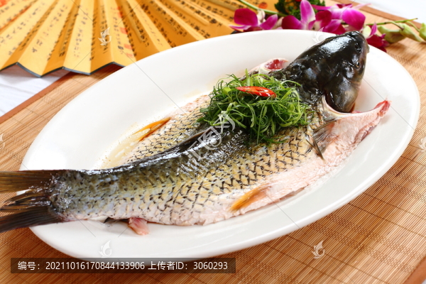 清蒸鯇魚(yú)