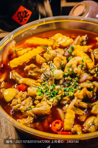 中式美食香辣牛蛙
