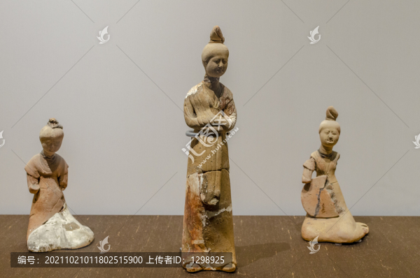 唐代陶樂舞俑