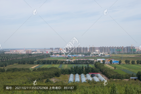 遠(yuǎn)處的河北省張北縣城位置
