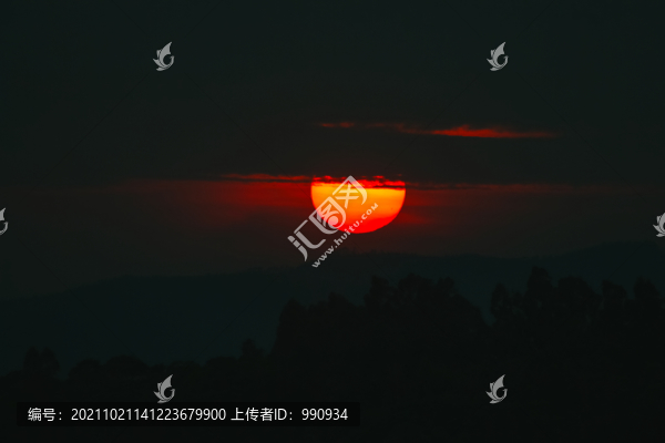 天邊夕陽