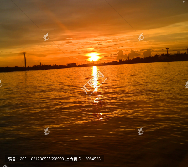 夕陽海邊