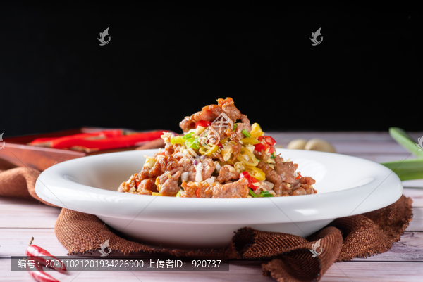 酸辣椒牛肉