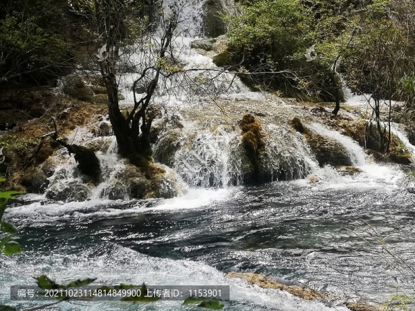 山中流水