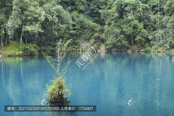 小七孔風(fēng)景區(qū)碧水
