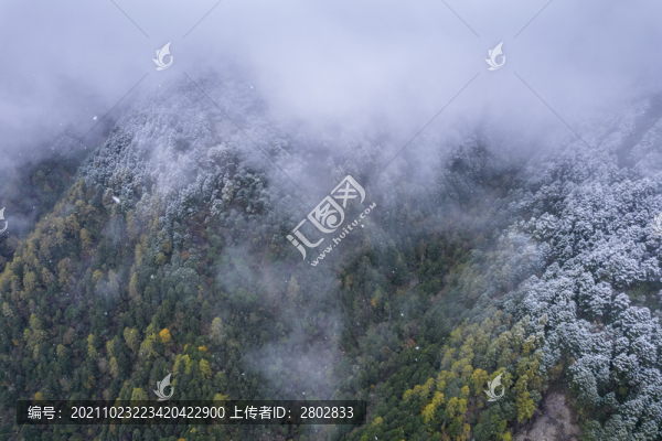 川西高原秋季高山峽谷自然風(fēng)光