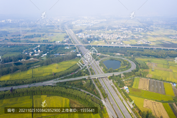 航拍高速公路