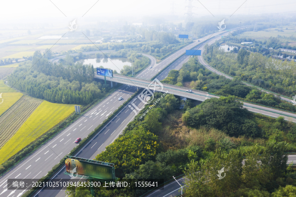 航拍高速公路