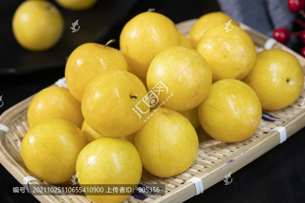 冰糖蜂糖李子