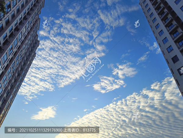 樓宇天空