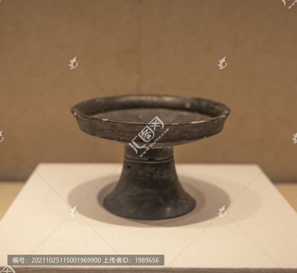 余杭良渚文化黑陶豆