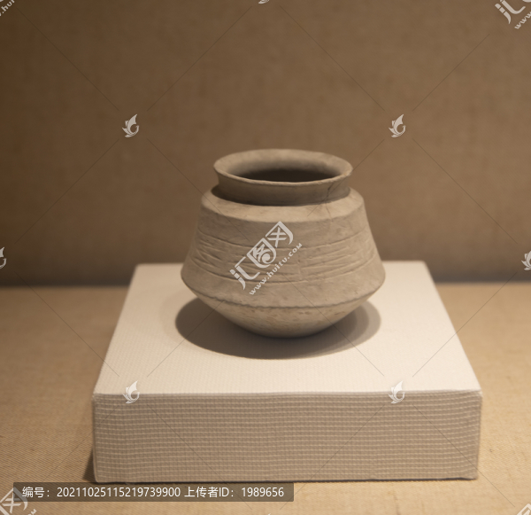 馬家浜遺址陶罐