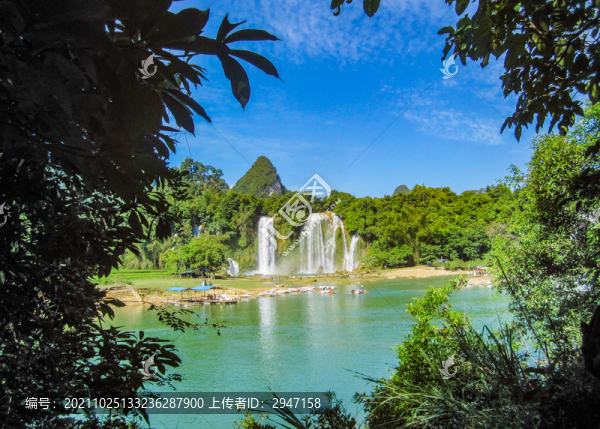 中國廣西崇左德天跨國大瀑布風(fēng)光