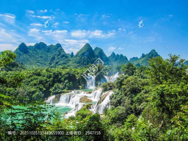 中國廣西崇左德天跨國大瀑布風(fēng)光