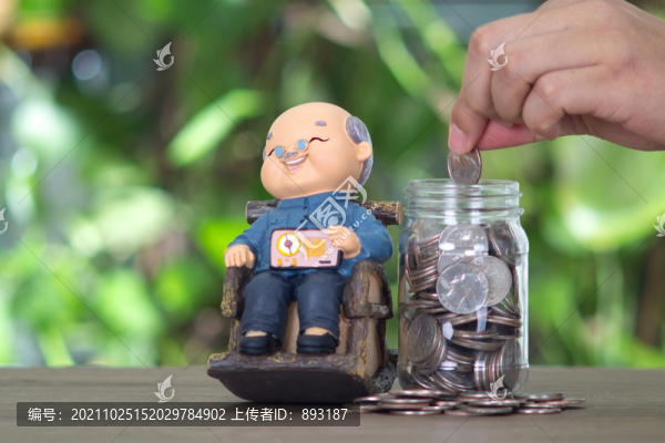 把錢提前投進養(yǎng)老金賬戶里