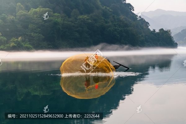 霧漫小東江晨景