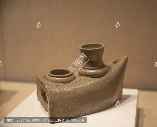 西晉越窯青瓷灶