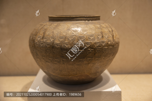 東漢越窯褐釉印紋罐