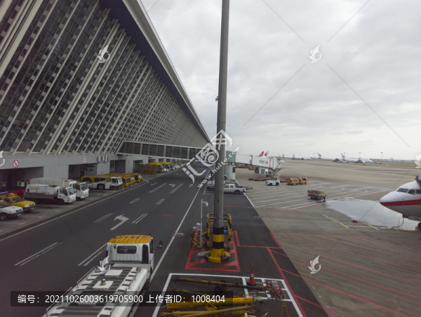 機(jī)場(chǎng)跑道登機(jī)口
