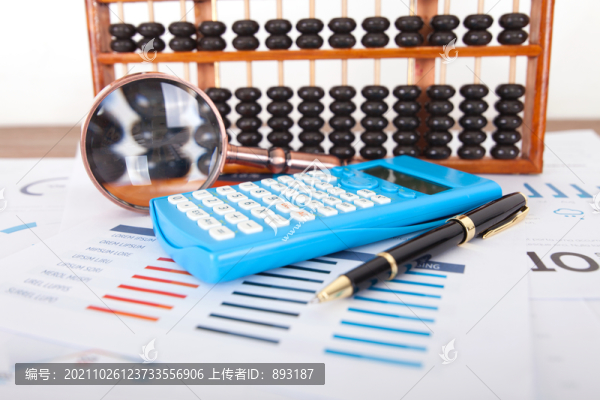 金融材料上的計算器