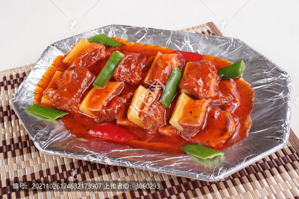 黑椒鐵板牛仔骨
