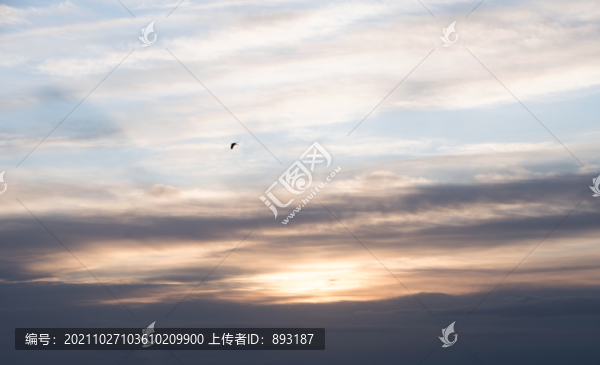 北方早晨的日出自然景觀