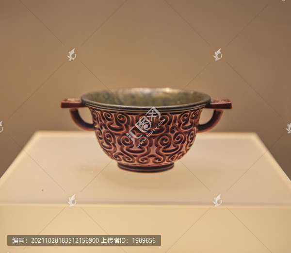 元代剔犀如意云紋碗